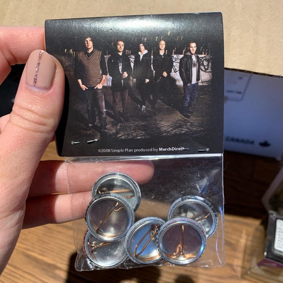 Simple Plan Vintage Button Set - Picture 2 of 2